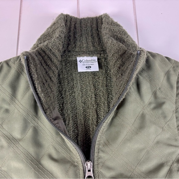 Columbia Women’s Green Winter Vest Wool Petite Small - Picture 3 of 4